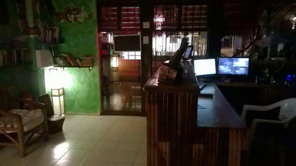 Mayan Hostel Cancún Extérieur photo