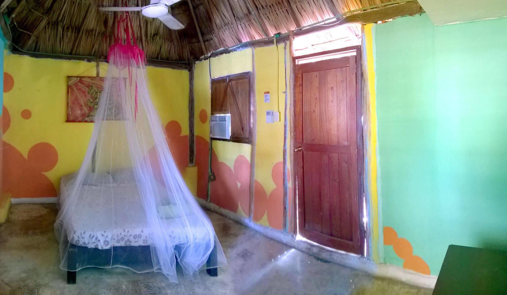 Mayan Hostel Cancún Extérieur photo