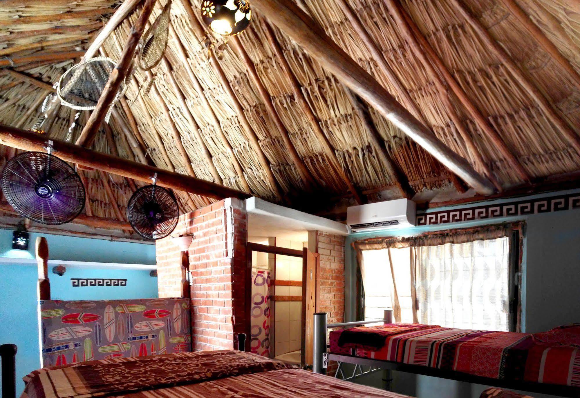 Mayan Hostel Cancún Extérieur photo