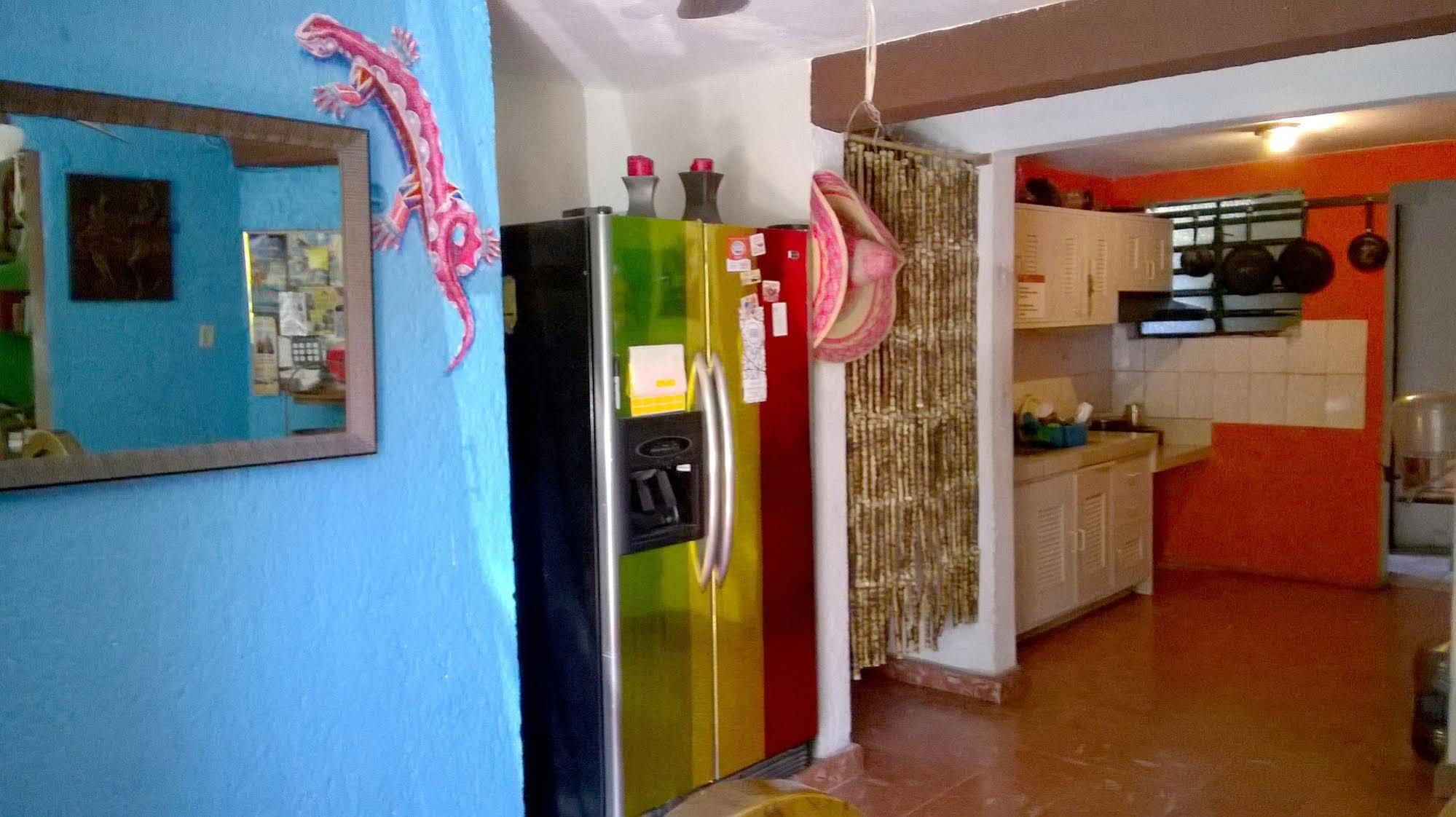 Mayan Hostel Cancún Extérieur photo